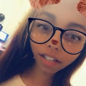 Meet your Posher, Nina